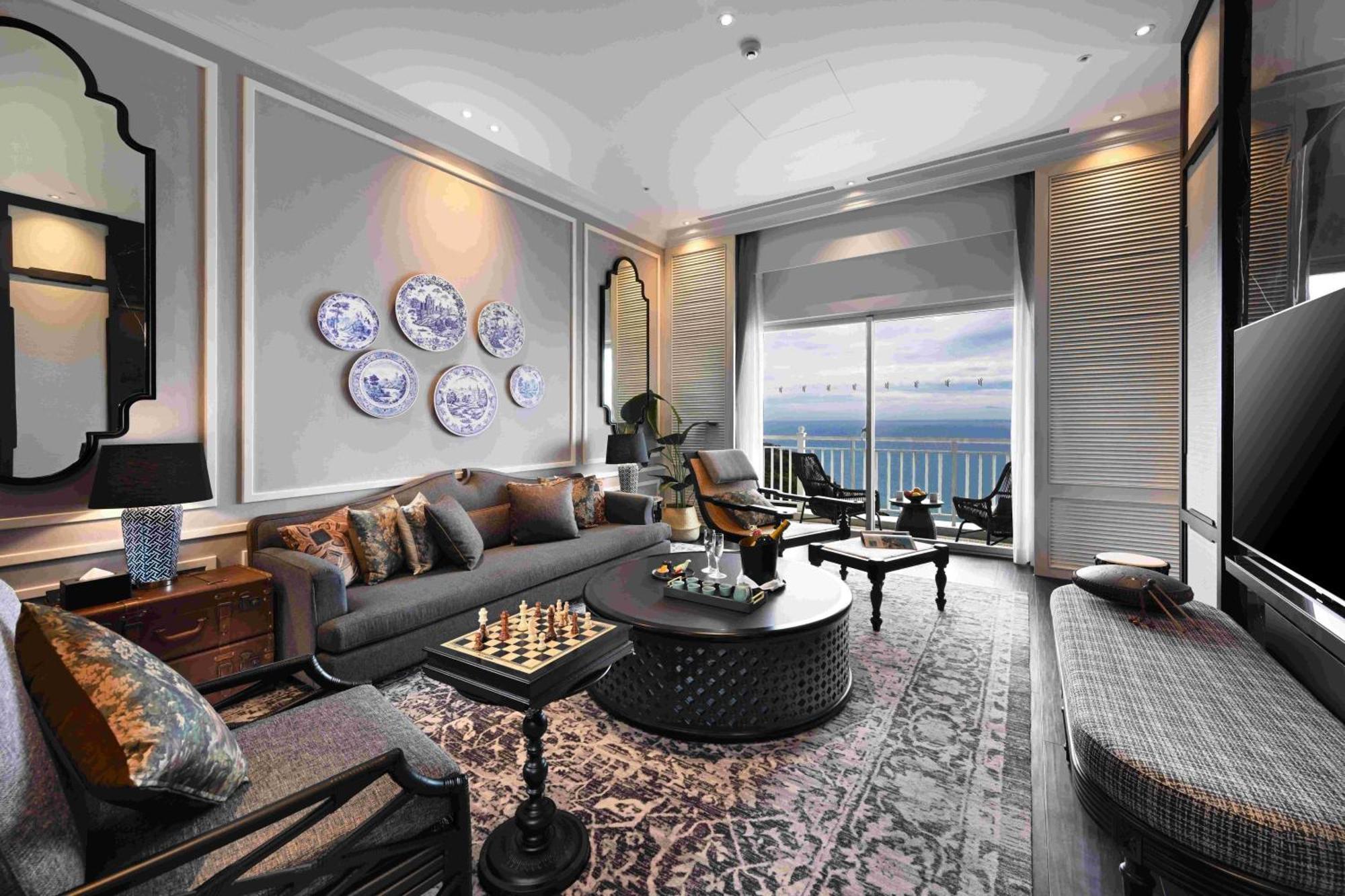 Hualien Farglory Hotel Yanliau Dış mekan fotoğraf The living room of a suite at The Oberoi, Mumbai